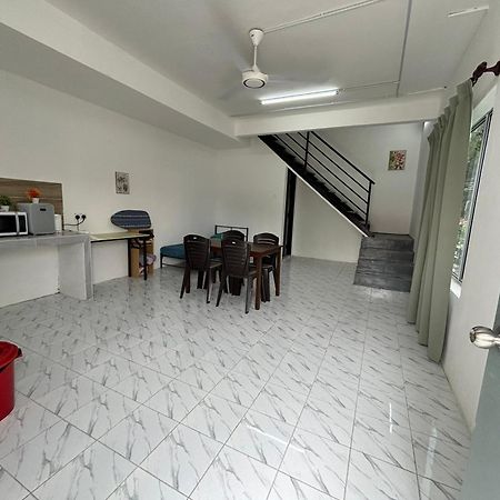 Inderapura Villa Free Parking Шах-Алам Екстер'єр фото